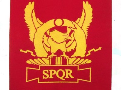 SPQR - Eagle (wings upright)